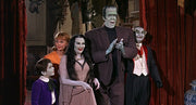 Die Munsters: Gespensterparty (Blu-ray) – Bild 3– JETZT KAUFEN BEI GLACIER GAMES .at