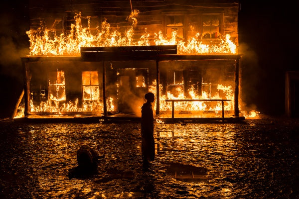 Never Grow Old (Blu-ray) – Bild 6– JETZT KAUFEN BEI GLACIER GAMES .at