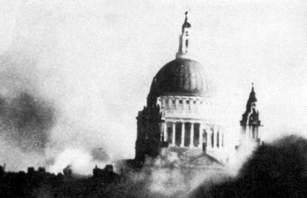 Luftangriffe des Zweiten Weltkrieges (4 DVDs) – Bild 2– JETZT KAUFEN BEI GLACIER GAMES .at