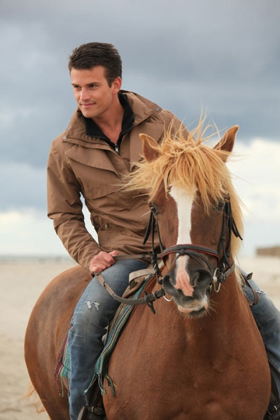 Mein Freund Shadow - Abenteuer auf der Pferdeinsel (DVD) – Bild 4– JETZT KAUFEN BEI GLACIER GAMES .at