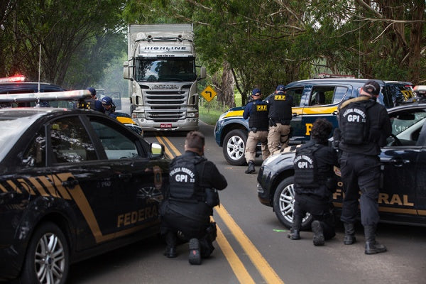 The Operation - Im Sumpf der Korruption (DVD) – Bild 6– JETZT KAUFEN BEI GLACIER GAMES .at