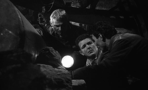 Vor uns die Hölle (Ten Seconds to Hell) (Blu-ray) – Bild 6– JETZT KAUFEN BEI GLACIER GAMES .at