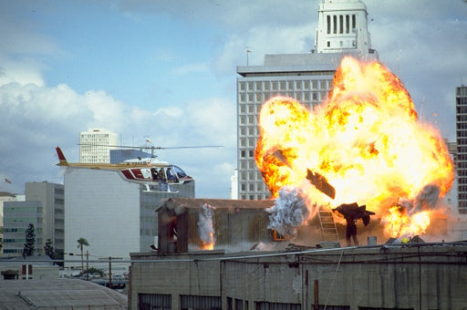 Darkman (Steelbook, 2 Blu-rays) – Bild 2– JETZT KAUFEN BEI GLACIER GAMES .at