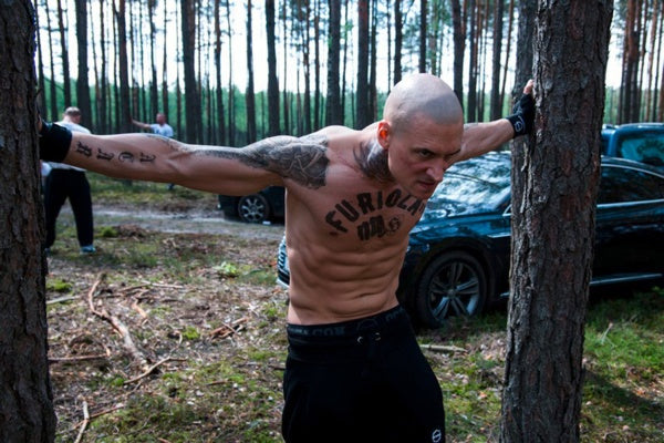 Furioza - In den Fängen der Hooligans (2 DVDs) – Bild 6– JETZT KAUFEN BEI GLACIER GAMES .at