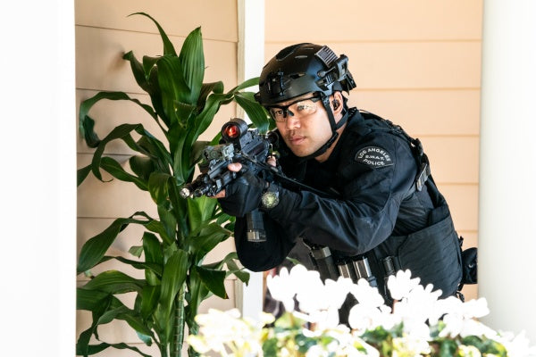 S.W.A.T. - Season 4 (6 DVDs) – Bild 6– JETZT KAUFEN BEI GLACIER GAMES .at