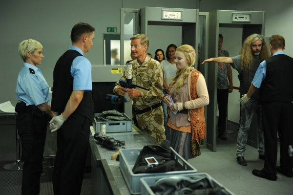 Die Vampirschwestern 3 - Reise nach Transsilvanien (DVD) – Bild 2– JETZT KAUFEN BEI GLACIER GAMES .at