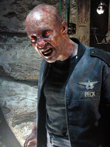 Starship Troopers 2: Held der Föderation (DVD) – Bild 2– JETZT KAUFEN BEI GLACIER GAMES .at