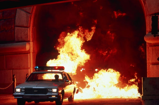 Tödliche Nähe (DVD) – Bild 2– JETZT KAUFEN BEI GLACIER GAMES .at