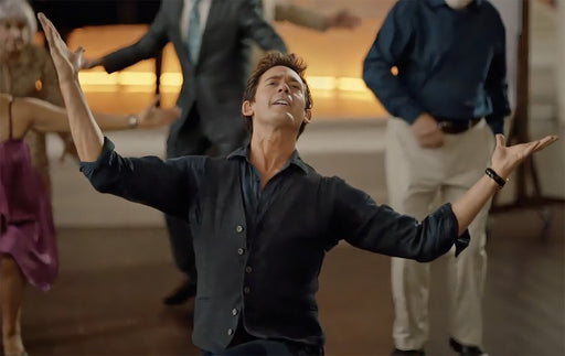 The Dancing Detective (DVD) – Bild 2– JETZT KAUFEN BEI GLACIER GAMES .at