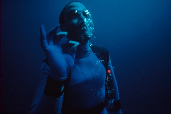 Im Rausch der Tiefe (Limitiertes Steelbook, 2 4K-UHD+2 Blu-rays) – Bild 6– JETZT KAUFEN BEI GLACIER GAMES .at