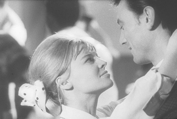 Darling (Blu-ray) – Bild 3– JETZT KAUFEN BEI GLACIER GAMES .at