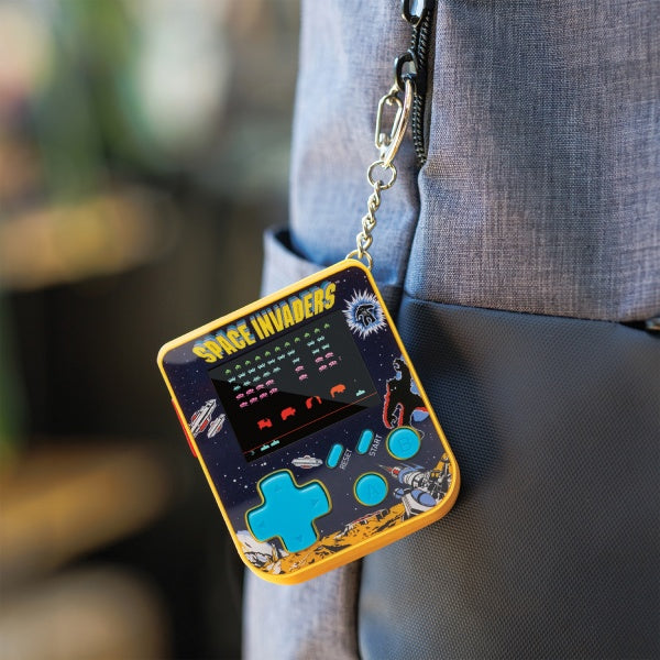 HMT Super Micro - Space Invaders Keychain Gamer – Bild 4– JETZT KAUFEN BEI GLACIER GAMES .at