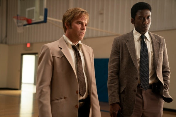 True Detective: Die komplette 3. Staffel (DVD) – Bild 2– JETZT KAUFEN BEI GLACIER GAMES .at
