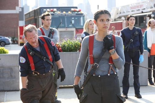 Chicago Fire: Staffel 10 (DVD) – Bild 2– JETZT KAUFEN BEI GLACIER GAMES .at