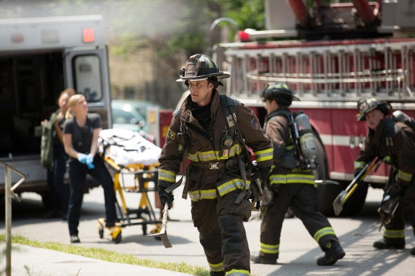 Chicago Fire: Staffel 4 (DVD) – Bild 2– JETZT KAUFEN BEI GLACIER GAMES .at