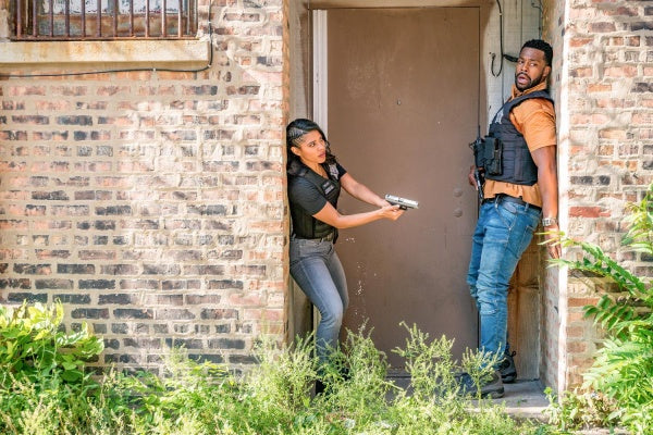 Chicago P.D.: Staffel 7 (DVD) – Bild 2– JETZT KAUFEN BEI GLACIER GAMES .at
