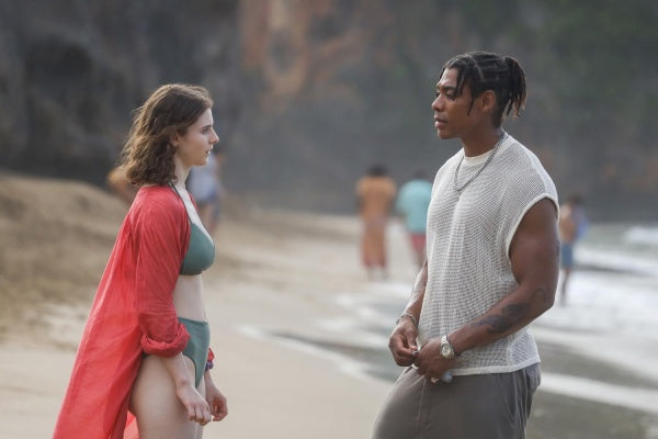 Old (4K-UHD) – Bild 5– JETZT KAUFEN BEI GLACIER GAMES .at