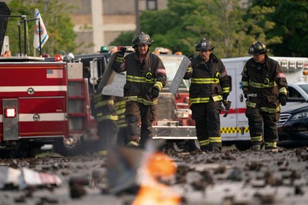 Chicago Fire: S13 (Blu-ray) – Bild 3– JETZT KAUFEN BEI GLACIER GAMES .at