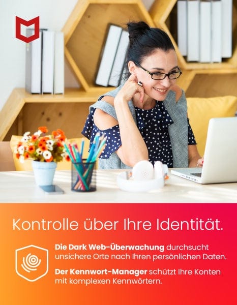 McAfee/Avanquest Software McAfee Total Protection, 3-Geräte, 1-Jahr, Windows/Mac/Android/iOS (Code in a Box)