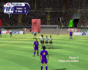 FIFA 2001 (PS2) - Mit OVP, ohne Anleitung – Bild 2– JETZT KAUFEN BEI GLACIER GAMES .at
