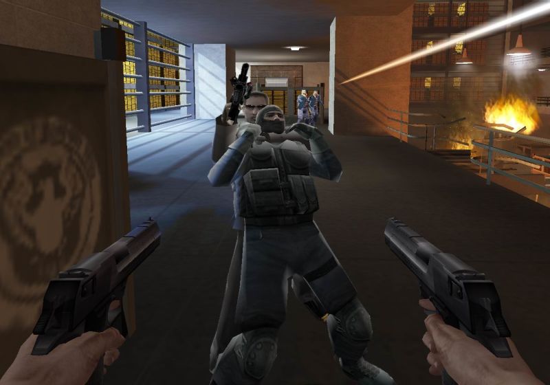 GoldenEye: Rogue Agent (Xbox) - Mit OVP, ohne Anleitung – Bild 4– JETZT KAUFEN BEI GLACIER GAMES .at